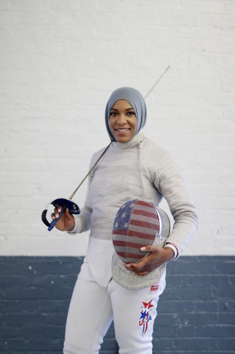 Ibtihaj Muhammad First Us Olympic Athlete To Wear Hijab 2016 Olympic Games