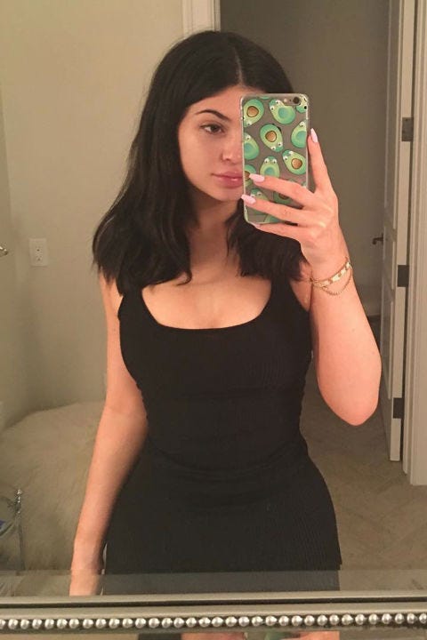 31 Celebrities Without Makeup 2020 Best Celeb Selfies With No Makeup