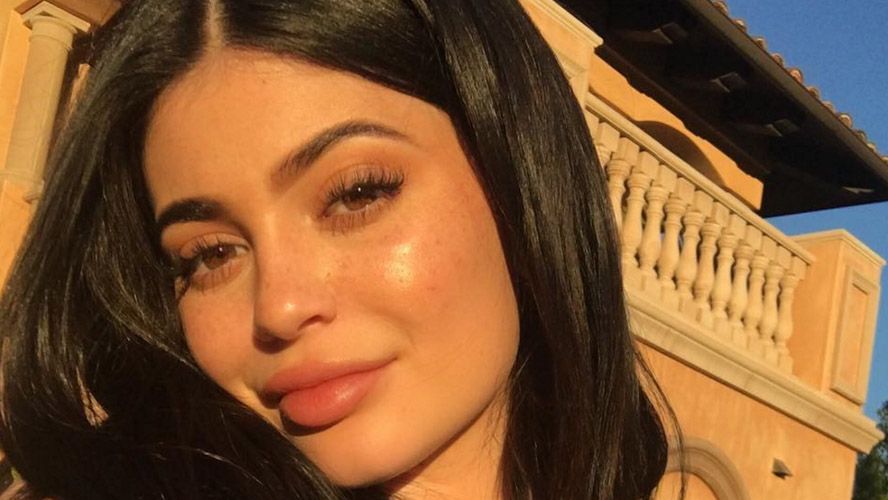 Kylie Jenner Wears An Updated Version of the Juicy Couture