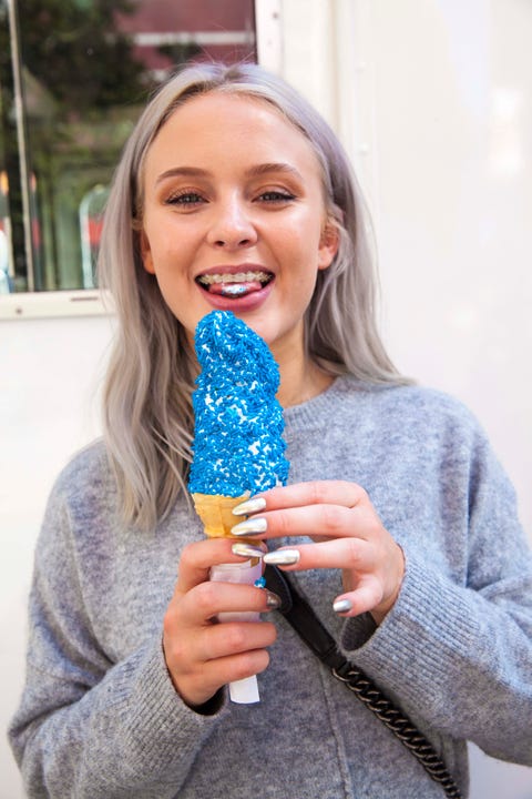 zara-larsson-has-some-feelings-about-stars-who-can-t-sing-live