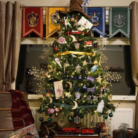 Event, Christmas decoration, Holiday, Christmas tree, Interior design, Christmas, Christmas ornament, Christmas eve, Holiday ornament, Ornament, 