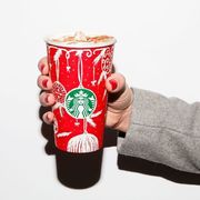 Drinkware, Cup, Carmine, Sweater, Cup, Fast food, Soft drink, 