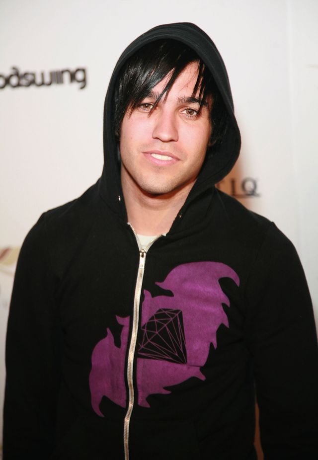 18 Emo Fashion Trends - Early 2000s Pop-Punk Fashion Trends