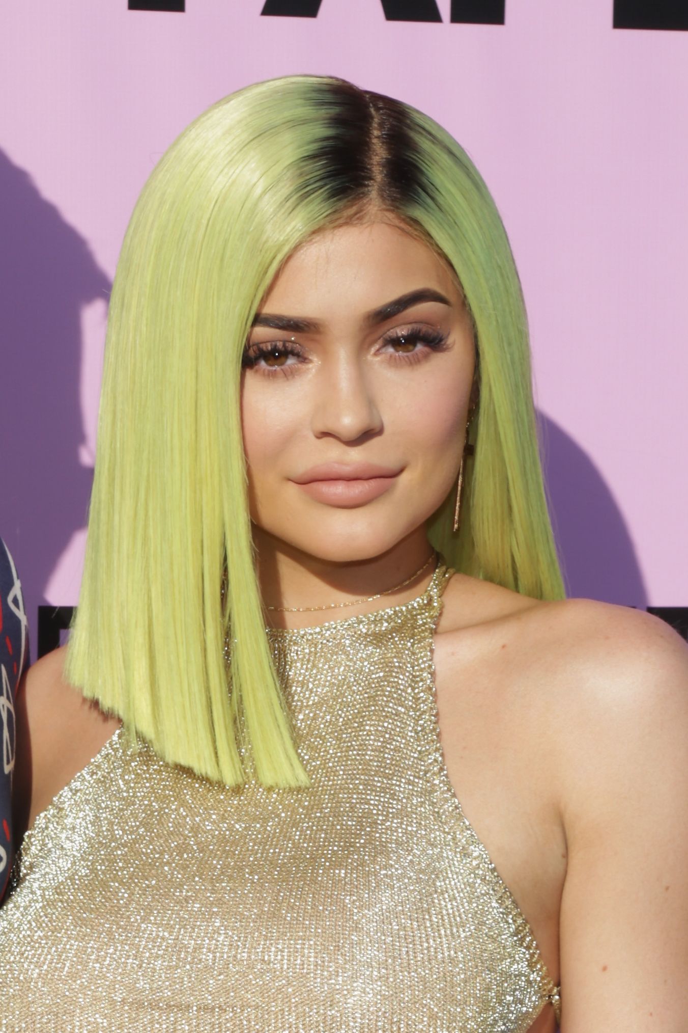 kylie jenner hair color 2022