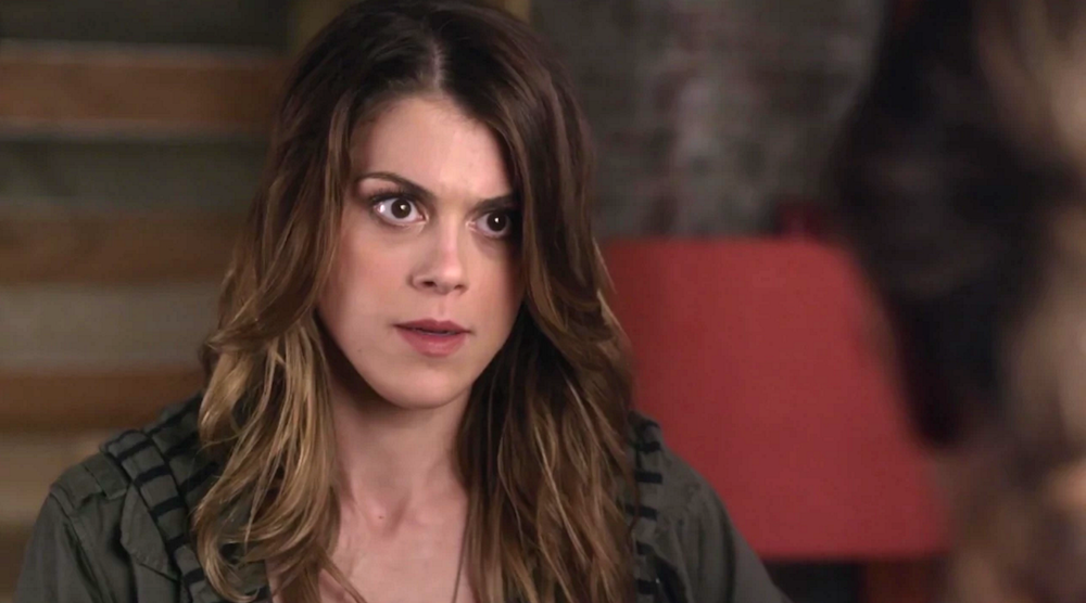 Paige McCullers, Pretty Little Liars said homophobic things to Emily then ended up kissing her.