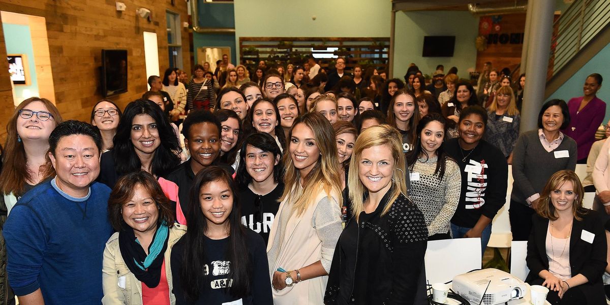 Jessica Alba Hosts Girls Who Code Summer Immersion Program Event ...