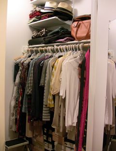 Room, Textile, Closet, Clothes hanger, Collection, Wardrobe, Boutique, Outlet store, Linens, Retail, 