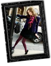 Human leg, Photograph, Style, High heels, Sitting, Fashion, Black, Knee, Street fashion, Snapshot, 