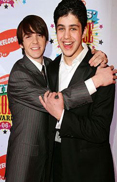 Drake Bell and Josh Pose on the Red Carpet at the Nick Awards