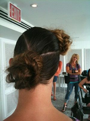 Hair, Ear, Hairstyle, Shoulder, Style, Back, Hair accessory, Earrings, Fashion, Neck, 