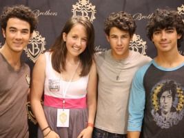 Katie Meets the Jonas Brothers