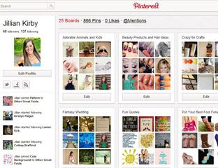 Green, Photograph, Pink, Facial expression, Colorfulness, Magenta, Font, Beauty, Web page, Screenshot, 