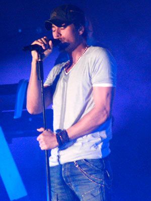 enrique iglesias song list concert