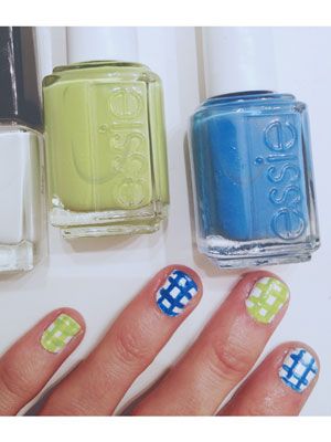 Gingham Nails