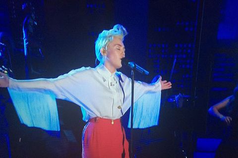 miley on chelsea lately 