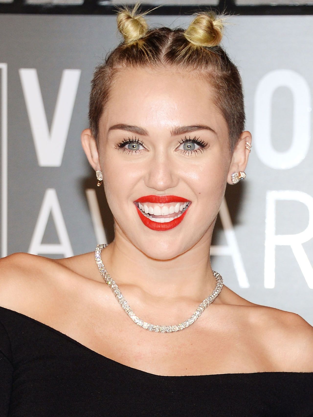 Miley Cyrus Simple Makeup - Mugeek Vidalondon