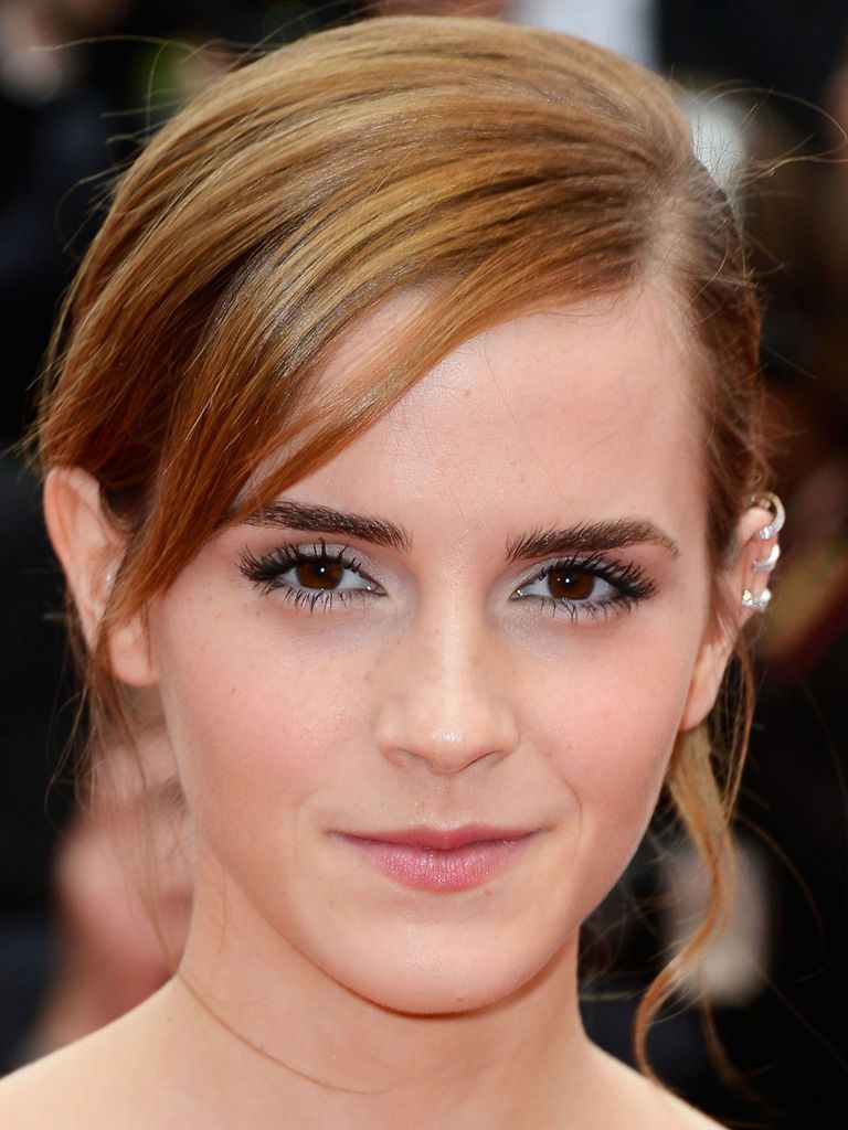 Emma Watson Hair and Makeup - Pictures of Emma Watson’s Hair and Makeup ...