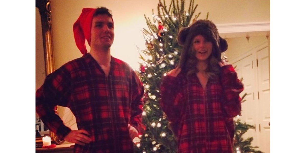 Celebrity Christmas Instagram Pics - Celebrity Holiday Photos