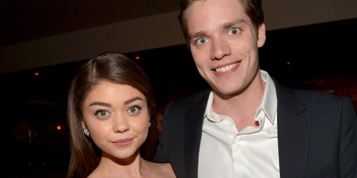 Sarah Hyland Dominic Sherwood Dating Sarah Hyland Moves On From Abusive Ex