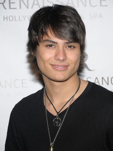 Kiowa Gordon Pictures - Eclipse Actor Kiowa Gordon
