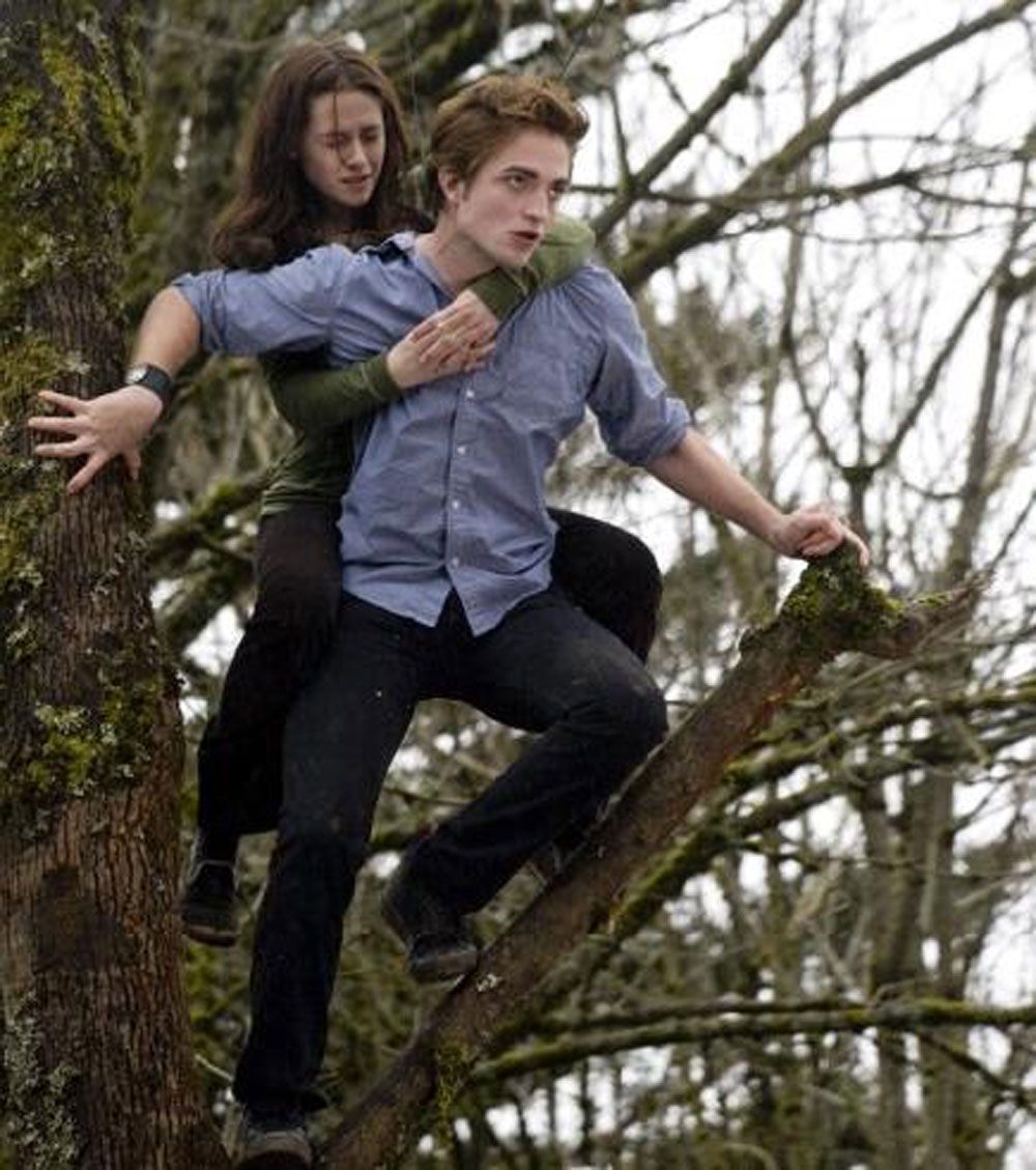 10 Times Edward Cullen Was Actually The Creepiest Boyfriend Ever