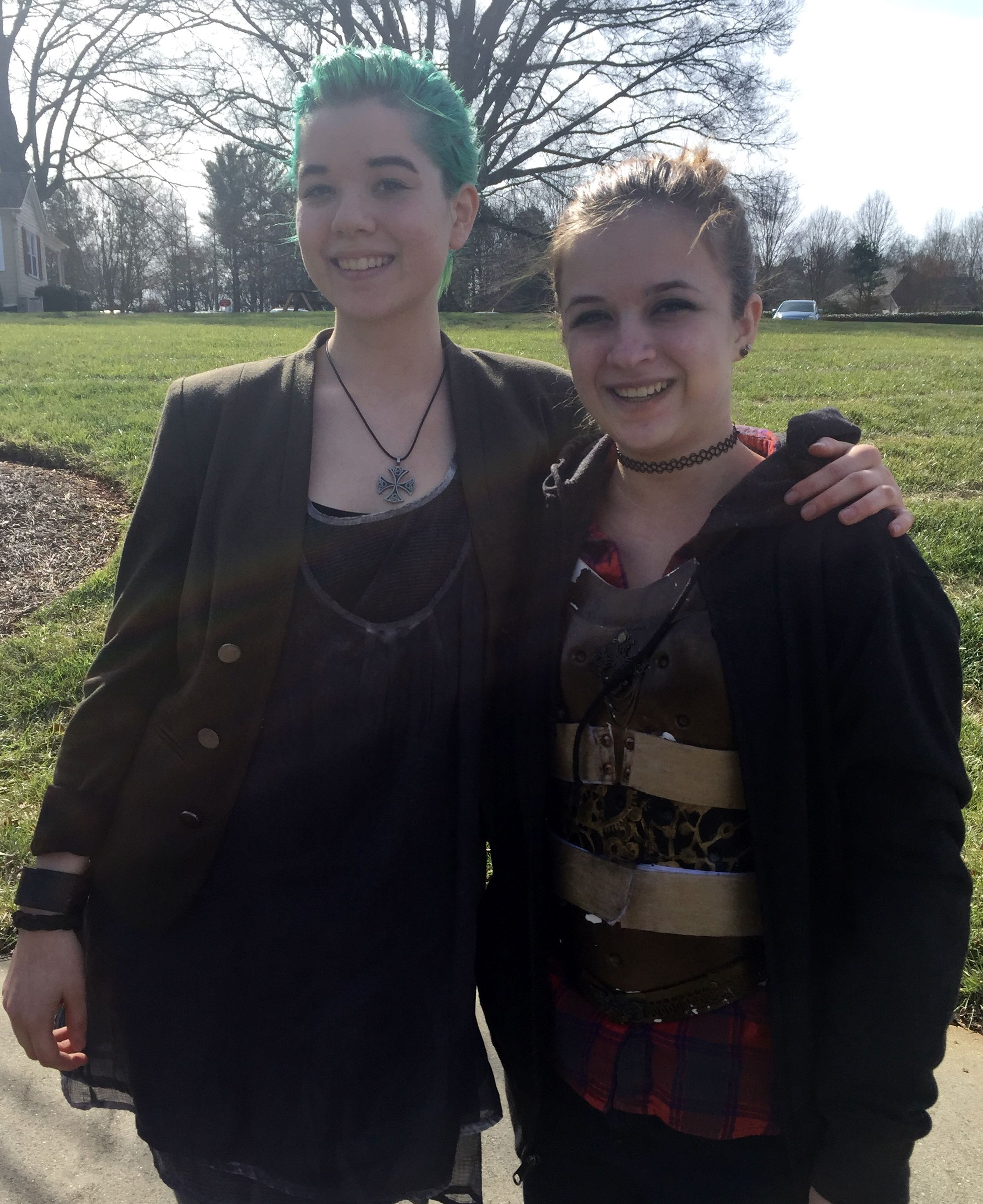 This Car Crash Survivor's BFF Turned Her Back Brace Into Amazing Steampunk  Armor