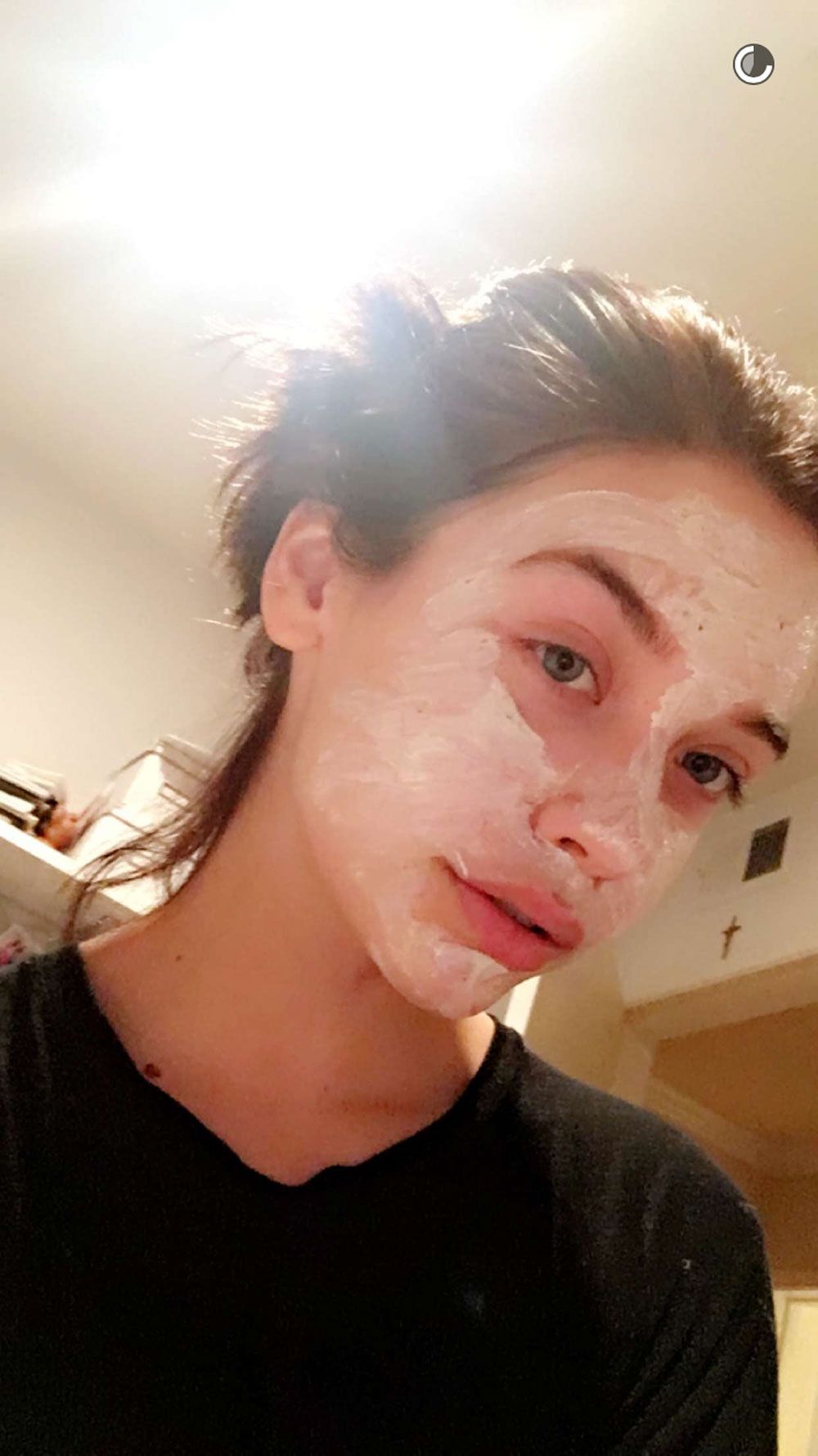 Amanda Steele Had a Major Beauty Scare After Using a Popular Face Mask