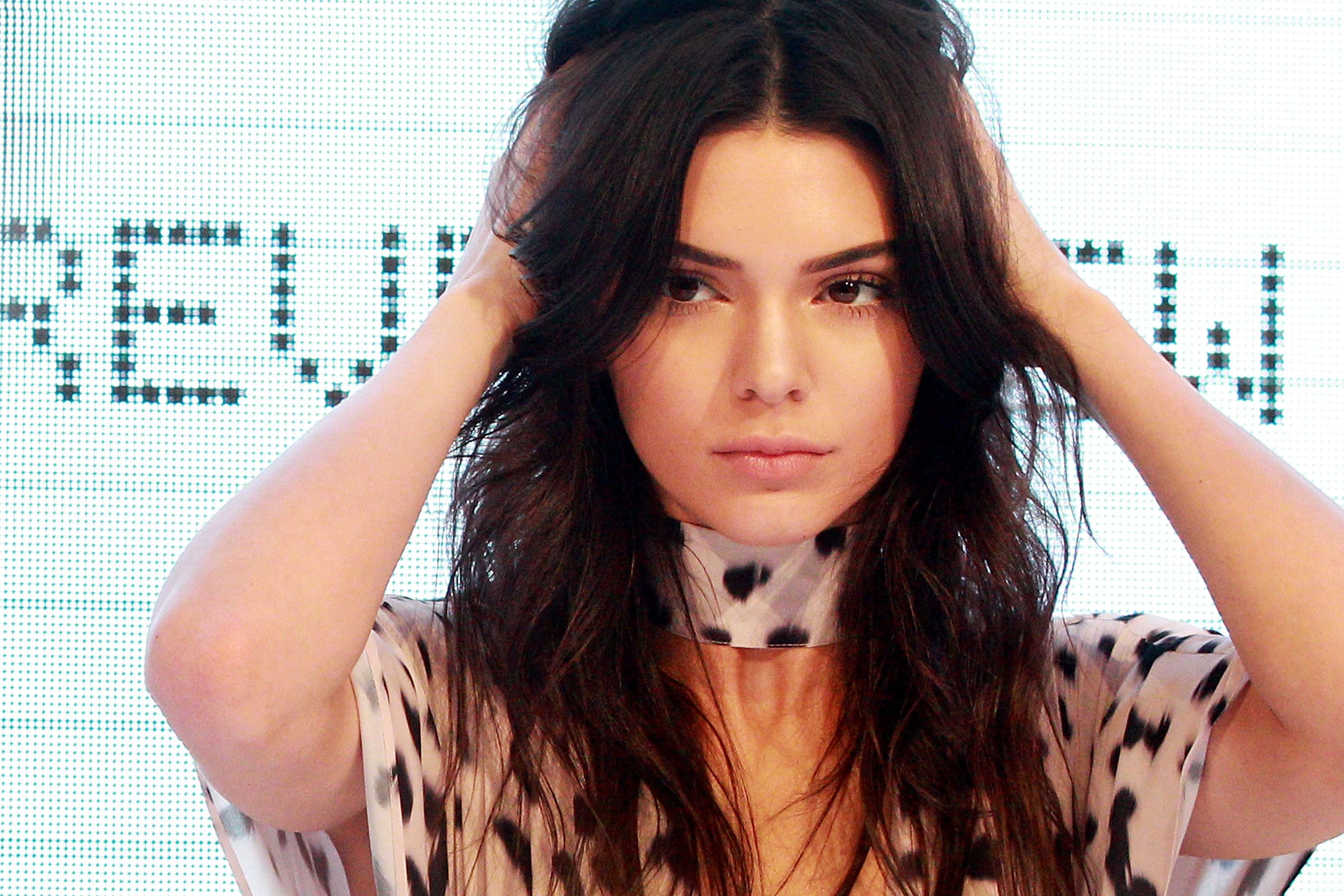 Kendall Jenner Has Reportedly Moved on From Harry Styles With THIS Hot NBA  Player
