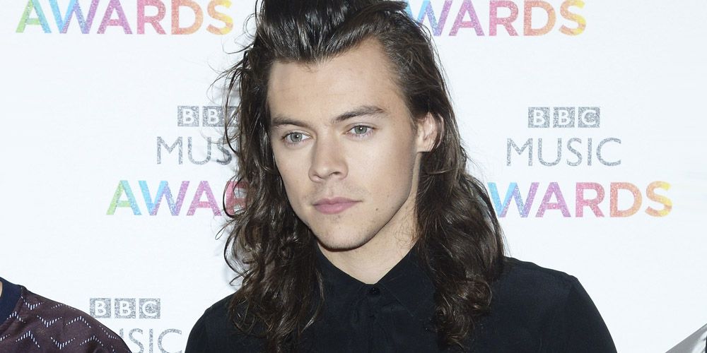 STOP EVERYTHING: Here's Another Picture of Harry Styles' New Short Hair