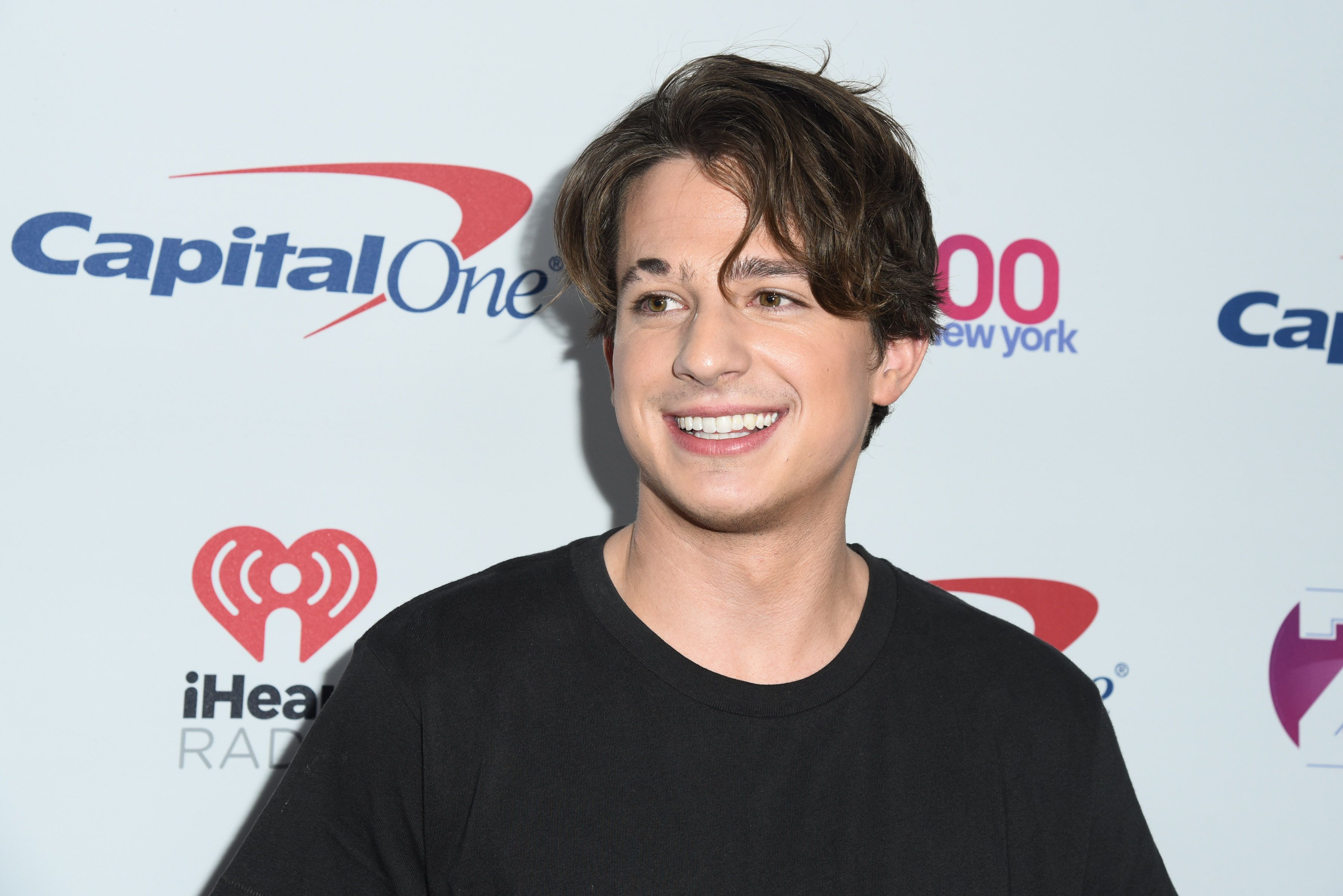 When bae dresses up😏😍 | Charlie puth, Charlie puth hairstyle, Charlie
