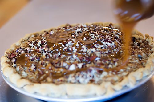 The Pioneer Woman Makes Caramel Apple Pie, The Pioneer Woman