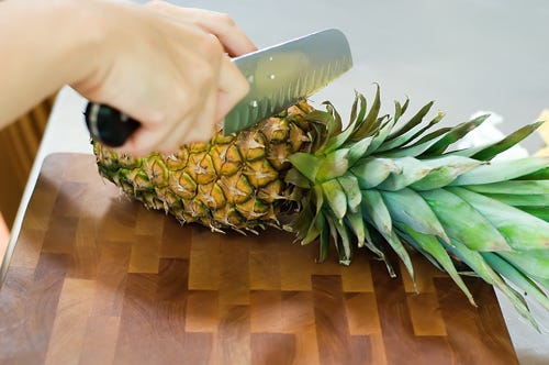How To…Cut Up a Pineapple How To…Cut Up a Pineapple