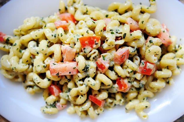 Food on Fridays: Pioneer Woman's Pasta with Pesto Cream Sauce (and