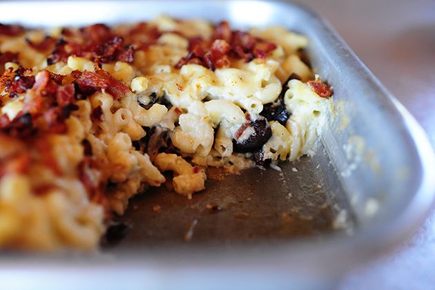 Ree Drummond's Sheet Pan Mac & Cheese, The Pioneer Woman