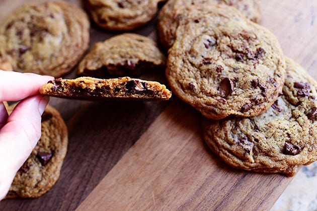 The Pioneer Woman Makes Chocolate Chip Cookies