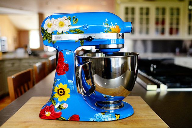 Enter to Win 1 of 3 FREE Pioneer Woman KitchenAid Mixers