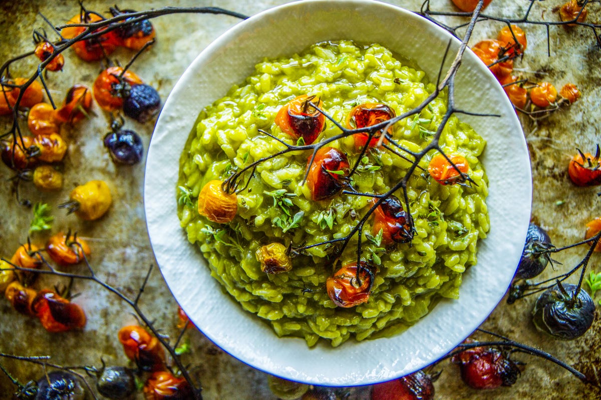 https://hips.hearstapps.com/thepioneerwoman/wp-content/uploads/2015/08/pwff-spinach-basil-pesto-risotto-main.jpg?crop=0.8890666666666666xw:1xh;center,top&resize=1200:*