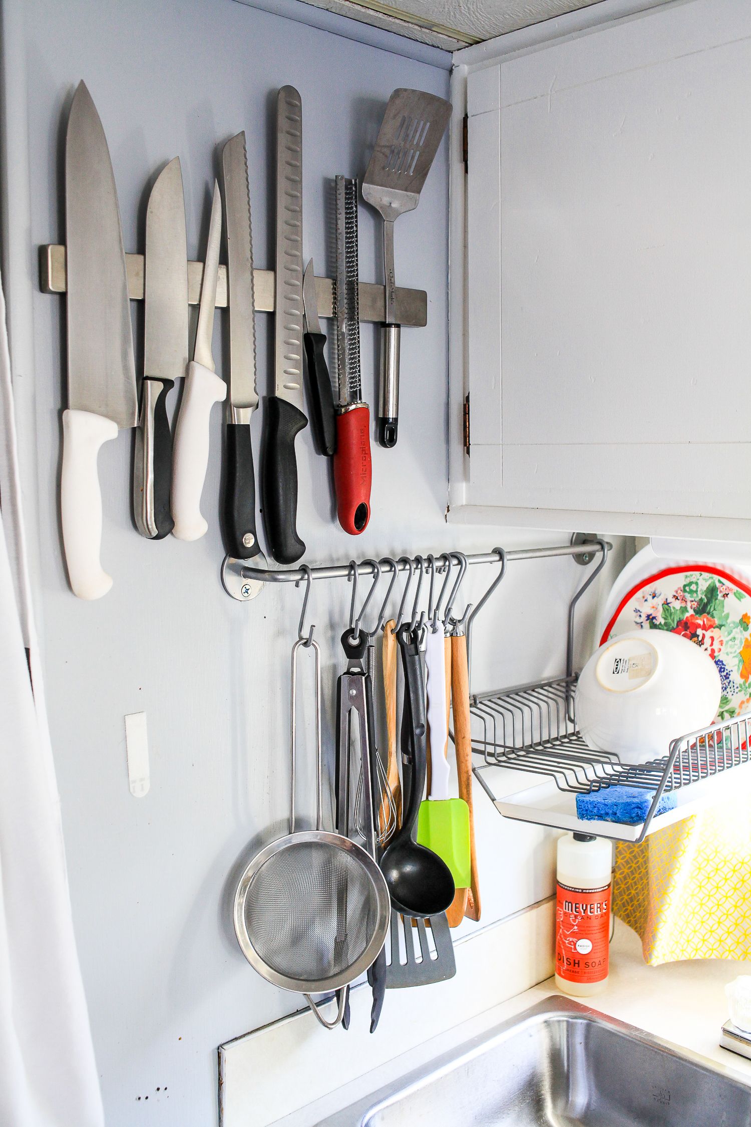 Small Kitchen Tools That Won't Take Space In Your Kitchen