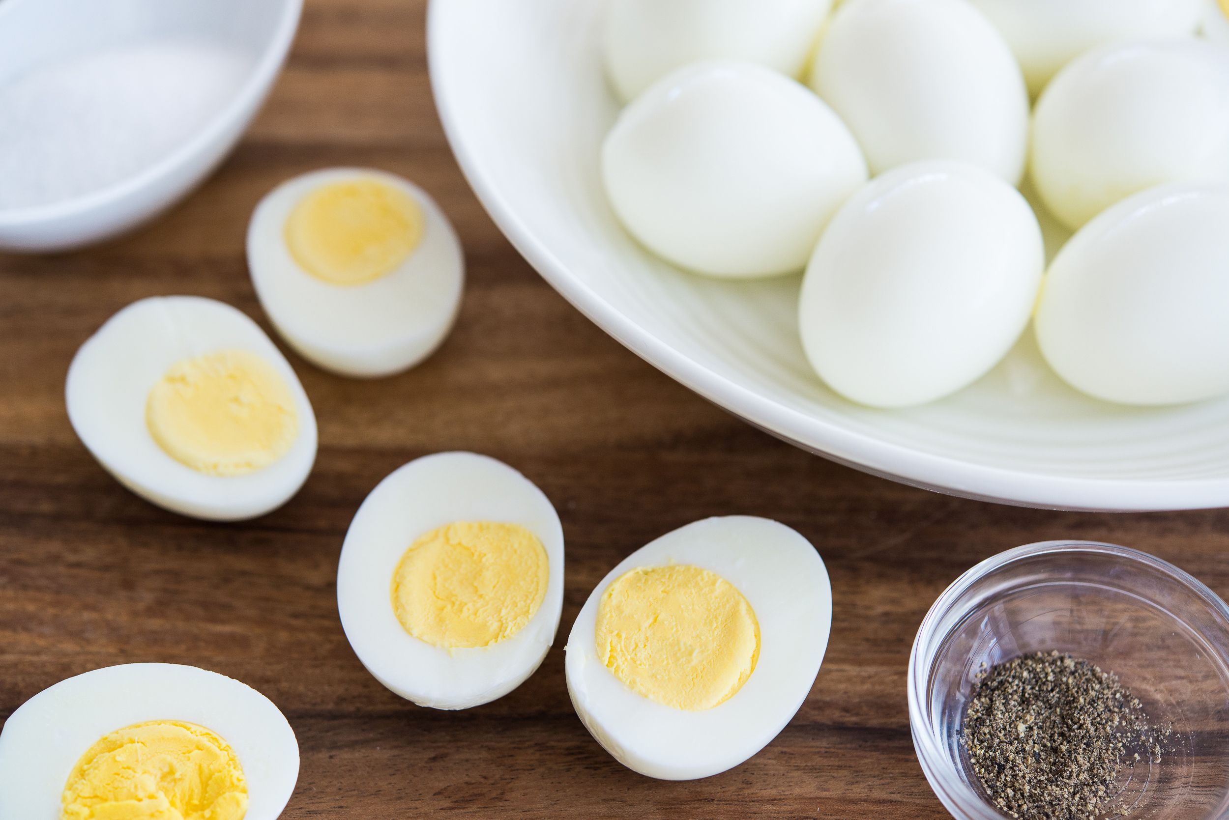 Perfect Easy to Peel Hard-Boiled Eggs