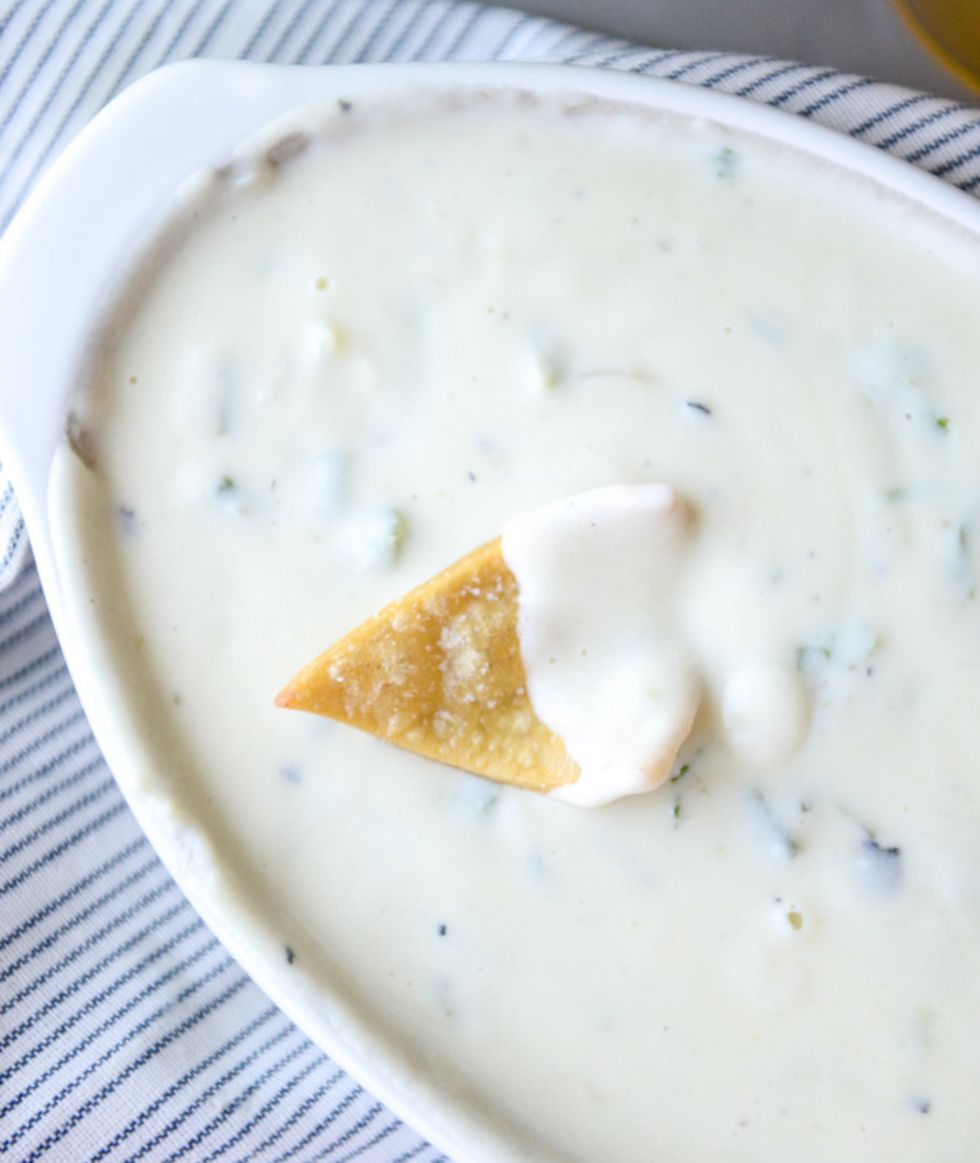 Jessica&#8217;s Roasted Green Chile Queso Cheese Dip