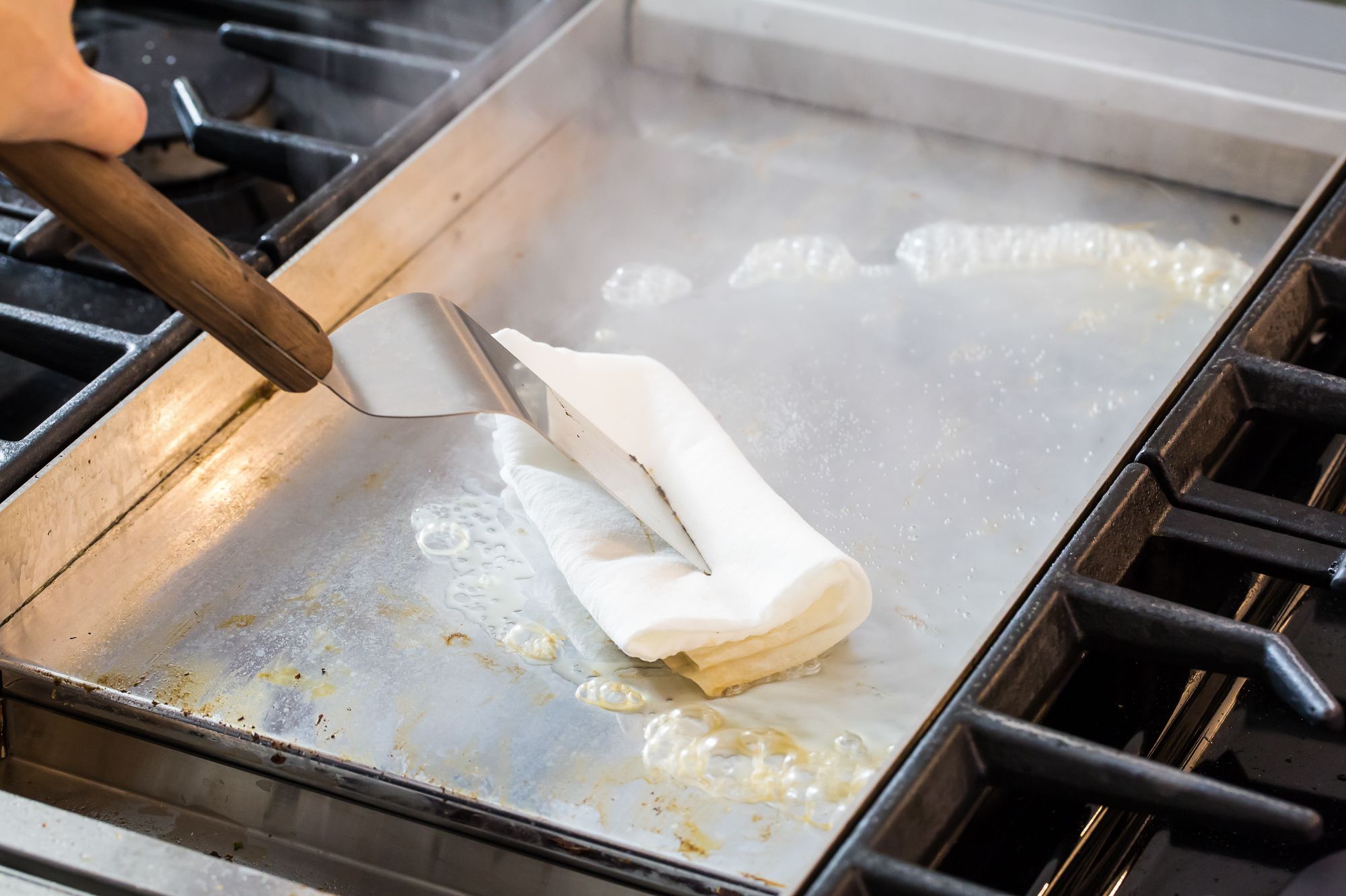 How To: Clean Your Griddle 