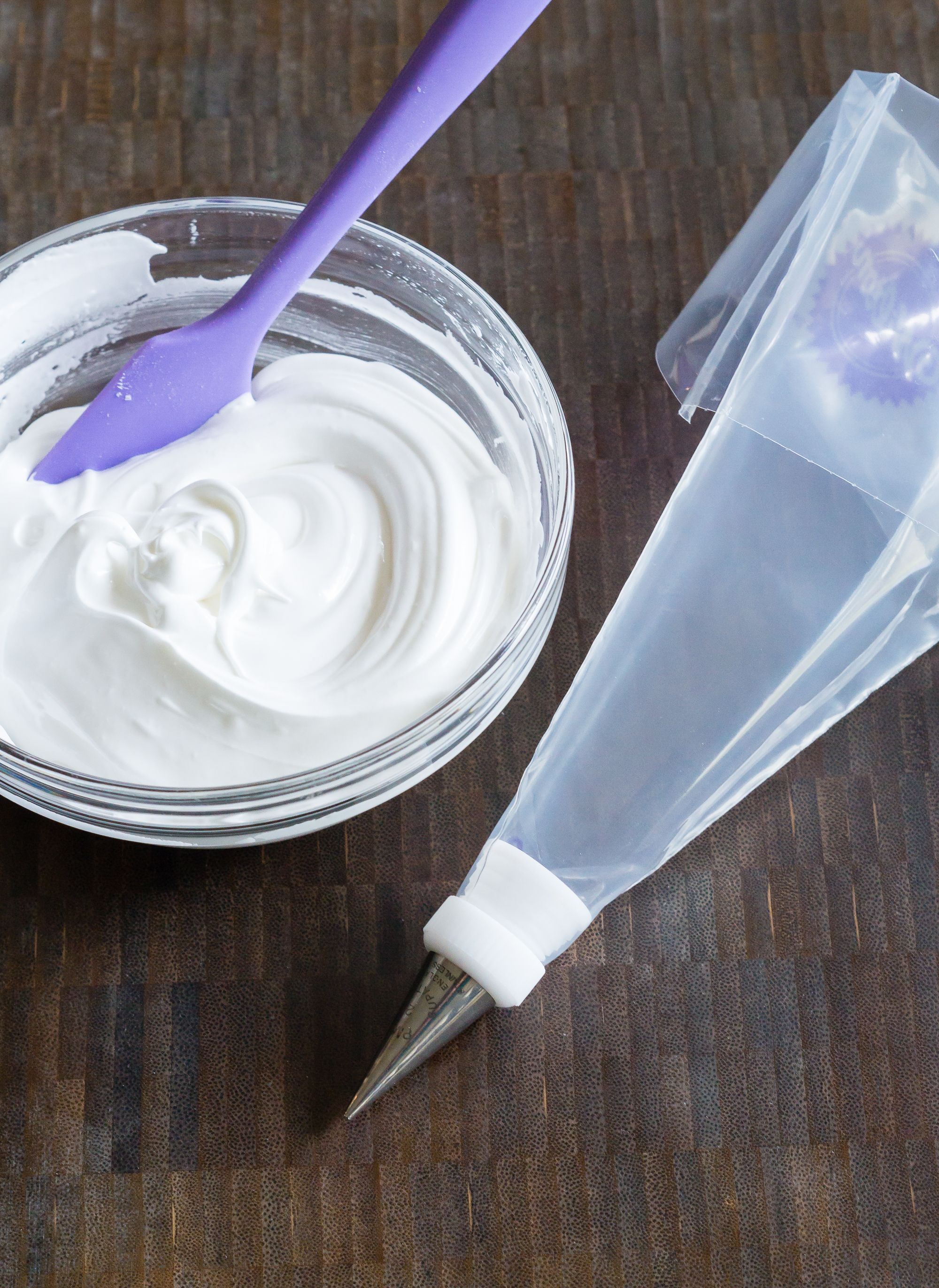 How to Use a Piping Bag