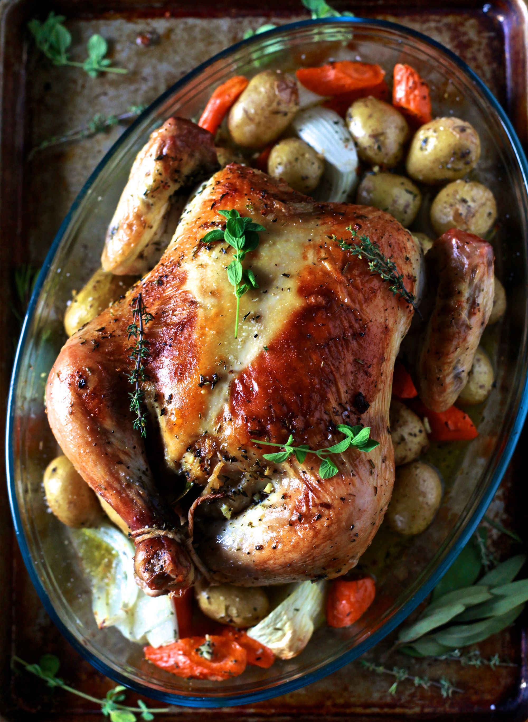 https://hips.hearstapps.com/thepioneerwoman/wp-content/uploads/2016/02/temperatures-101-chicken-1.jpg