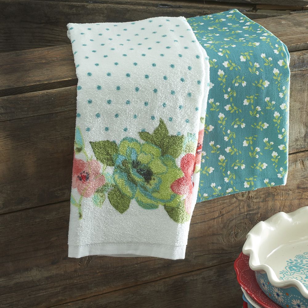 The Pioneer Woman Dish Towels - Coordinates with her Dinnerware