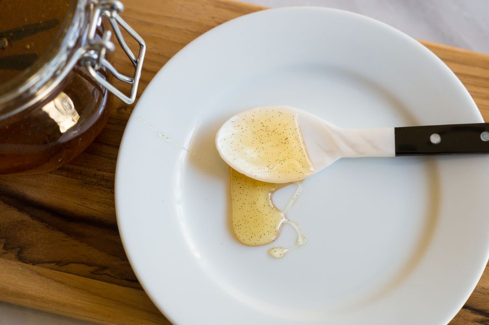 How to Infuse Honey vanilla spoon