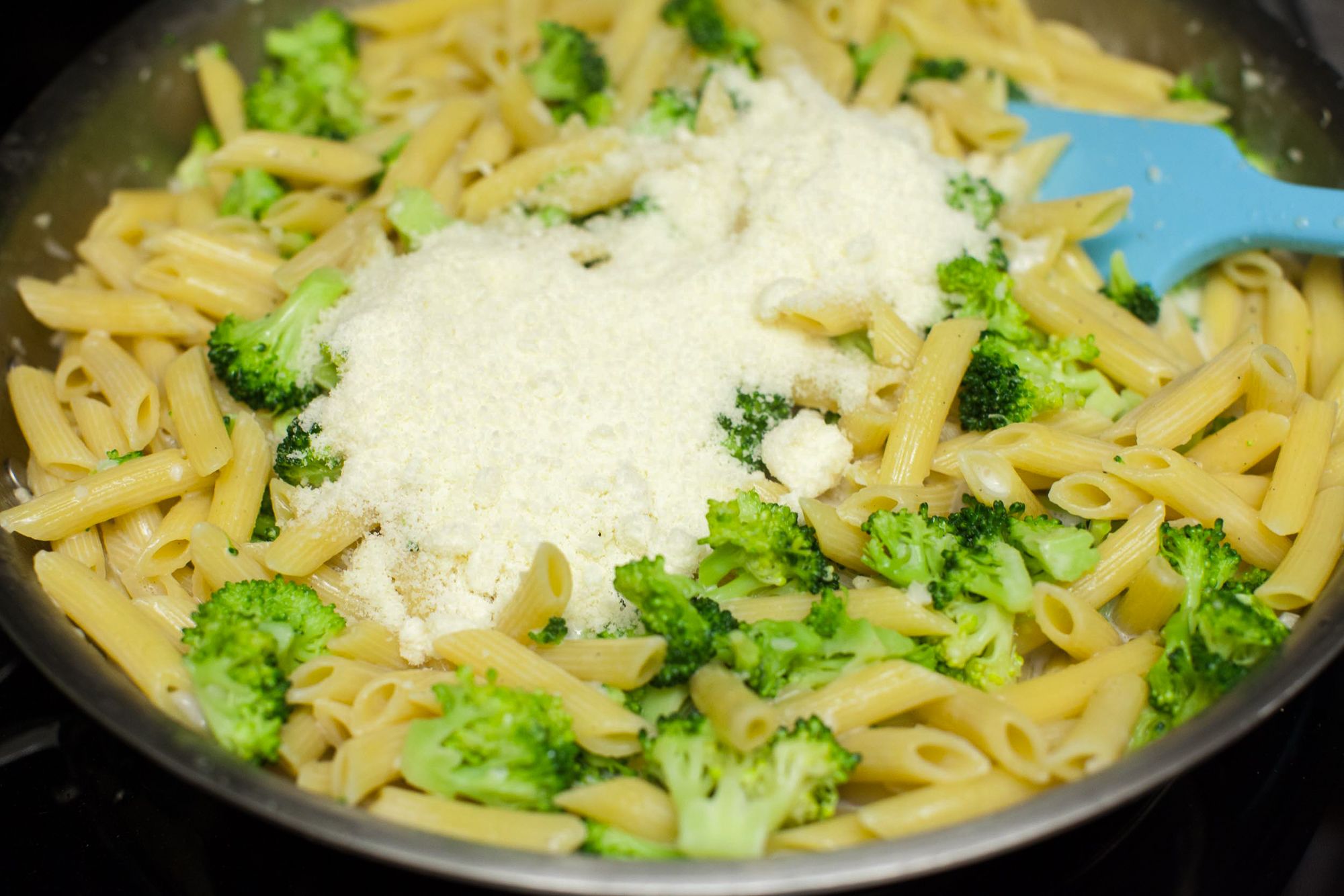 One-Pot Broccoli Alfredo Pasta