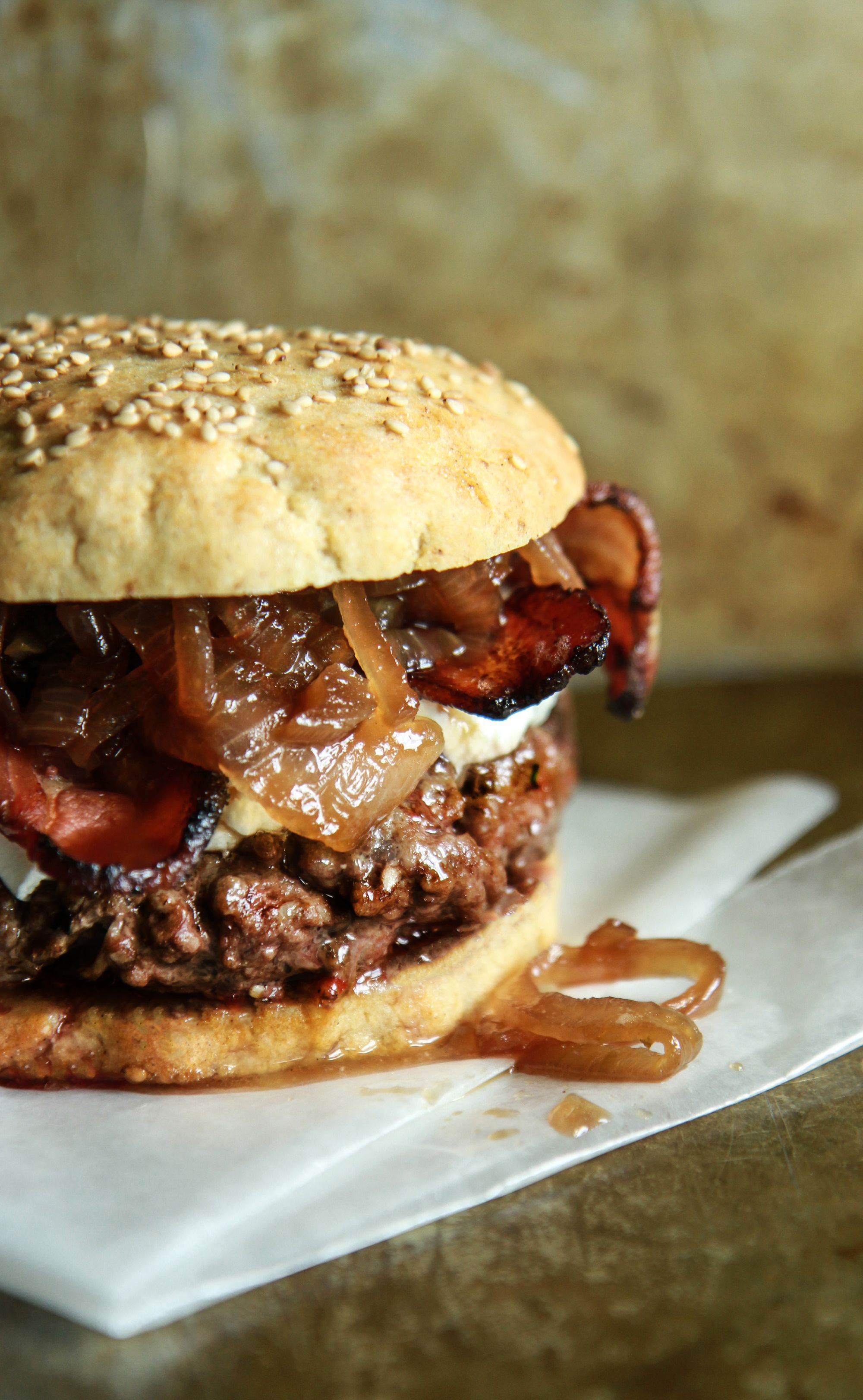 Bacon Cheddar Cheeseburger and Caramelized Onions