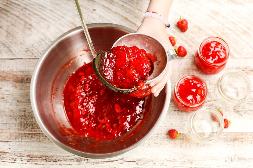 Easy No-Cook Any Berry Freezer Jam – Recipe and Instructions - Gardening