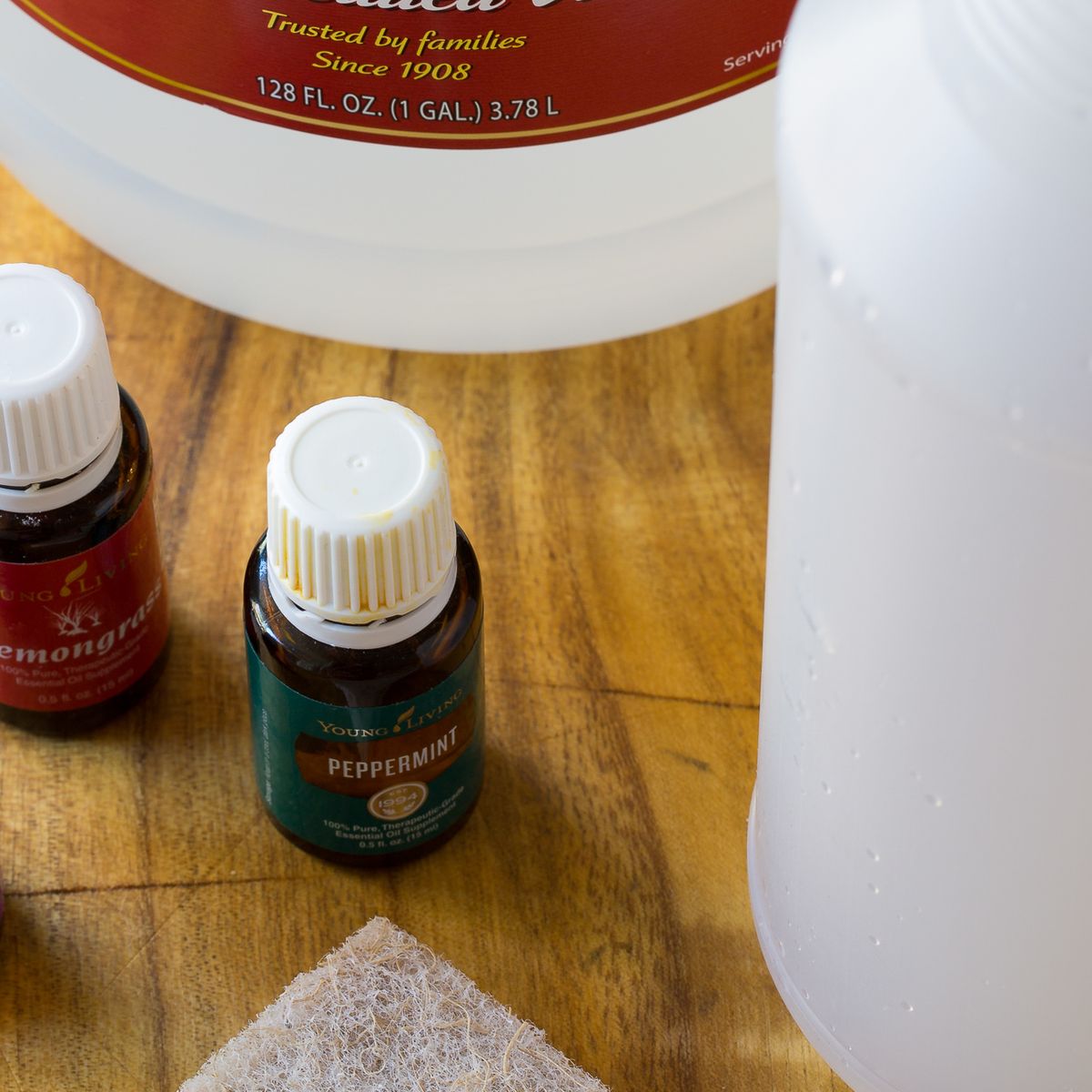 How To Make an All-Natural Kitchen Cleaner