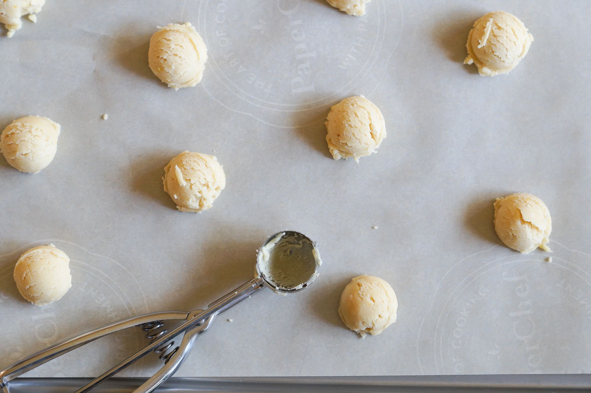 How to Scoop Cookie Dough 